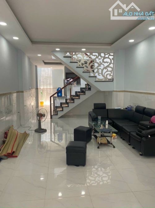 HIẾM-CAM KẾT THẬT-RỘNG,RẺ ĐẸP,HXH-NHÀ 2TẦNG-DT68M2( 4X17)- ĐS3-BHH-BÌNH TÂN - 2