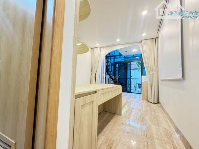 Bán nhà 6 tầng thang máy Tây Sơn, Đặng Tiến Đông, 40m2, 2 tầng duplex, chào 12 tỷ - 2