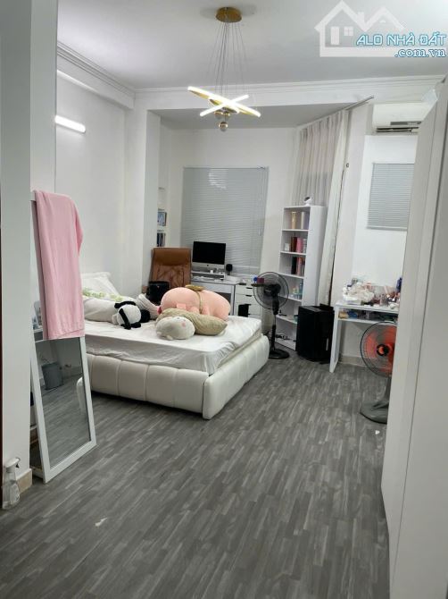 định cư Mỹ cần bán nhà hẻm xe hơi 145/ nguyễn thiện thuật P.1 Q.3 THCM - 2