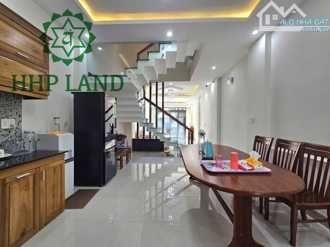 Cho thuê nhà mới đẹp 1 trệt 3 lầu 4pn 4 wc khu D2D P. Thống Nhất - 2