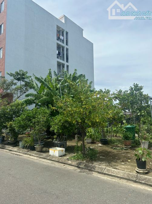cần bán gấp lô đất kề góc sạch đẹp đường Phi Bình 2- Hoà Qúy - 2