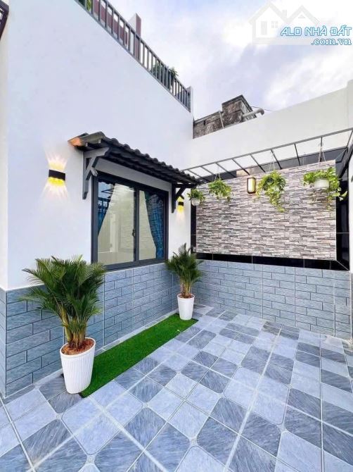 Duy nhất nhà Đoàn Văn Bơ, Quận 4 / 50m2 / 2 tỷ 680 triệu / sổ hồng riêng - 2