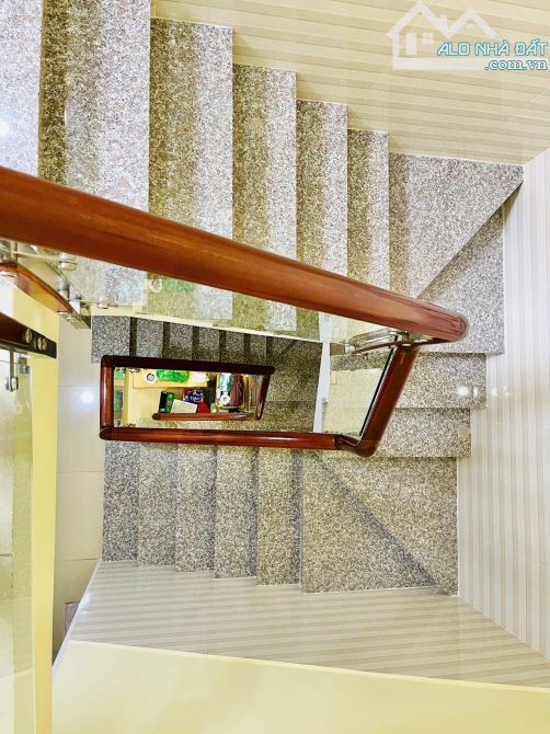 Nhà Hoàng Hoa Thám p5, Phú Nhuận, ngay chợ Cây Quéo , 68m2 giá 7 tỷ nhỉnh - 2