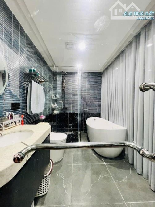 BÁN NHÀ HOÀNG QUỐC VIỆT- ĐƯỜNG 10M, DIỆN TÍCH 40M2, 4 TẦNG- VỈA HÈ RỘNG- GIÁ 10 TỶ. - 2