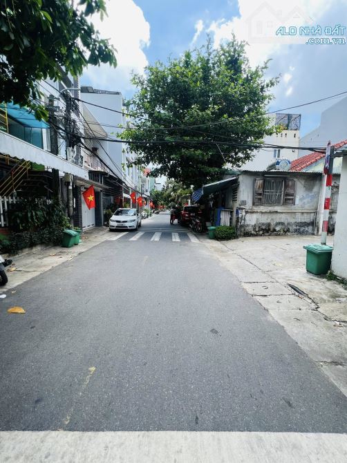 Tìm đâu ra lô mặt tiền trung tâm quận Thanh Khê, sát coopmart, vuông vức, đường Thanh Tân - 2