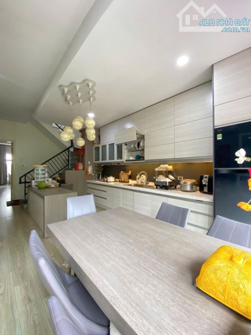 🌊 BIỆT THỰ ĐỖ ĐĂNG ĐỆ  – NHÀ 4 TẦNG SANG TRỌNG – VỊ TRÍ VÀNG SÁT EURO VILLA 2 🌊 - 2