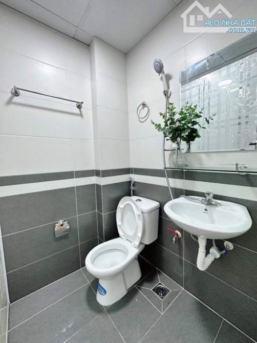 CCMN TRẦN DUY HƯNG, CẦU GIẤY. 43m2. MT: 3,6M. 2 THOÁNG. 5 TẦNG. 9 PHÒNG KHÉP KÍN. - 2
