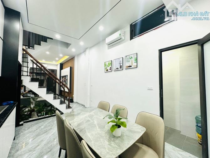 ☘️☘️☘️Bán nhà Văn Hội - Bắc Từ Liêm - ô tô 7 chỗ đỗ cửa - kinh doanh - 54m2 - dân xây - nh - 2
