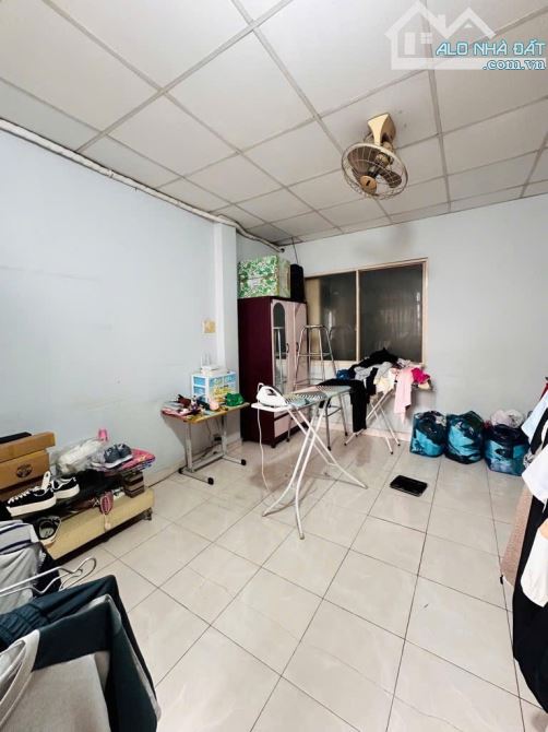 🔥Nhà 3 tầng, đường THỐNG NHẤT ph15, Q GÒ VẤP , DT 63,4m2 (5,2x22) hẻm  Ô Tô  💵6,5tỷ. - 2