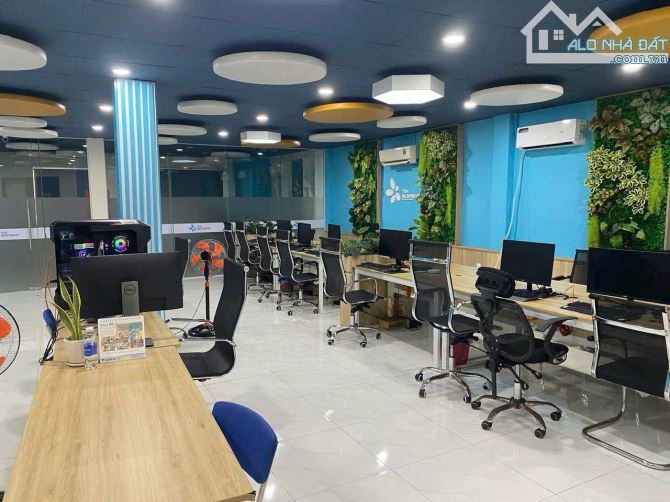 Cho thuê lô góc 4 tầng mặt tiền Ngô Quyền, Sơn Trà – Đà Nẵng - 2
