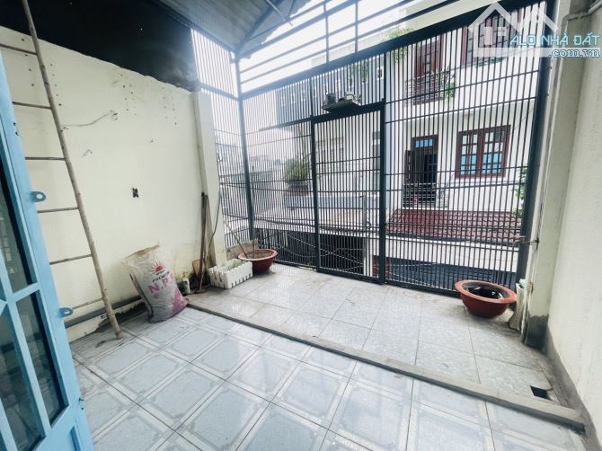 NHÀ 2 TẦNG ĐÚC 40M2 GẦN TRƯỜNG HỒ VĂN THANH, CVPM QUANG TRUNG. TÂN CHÁNH HIỆP 36, QUẬN 12. - 2
