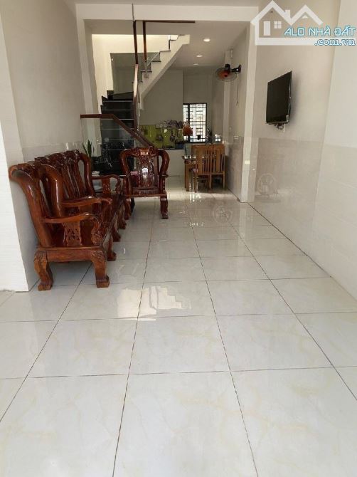 CHỈ 3 TỶ - NHÀ 2 TẦNG - NGAY TRƯỜNG TIỂU HỌC KIM ĐỒNG - 2