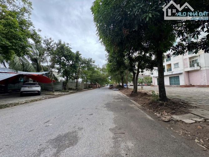 832. Chủ Cần bán lô TĐC Đông Khê - Cái Hòm - Lê Hồng Phong ❌ Diện tích : 60m2 ( 4x15) ❌ Hư - 2