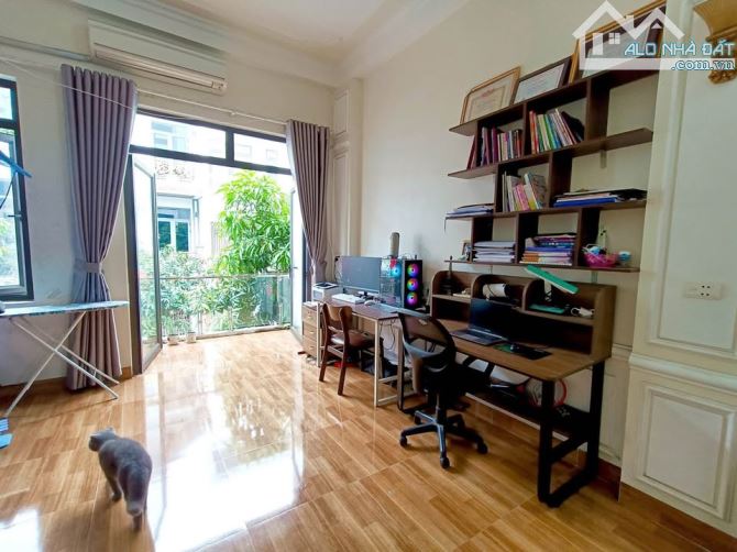 BÁN NHÀ ĐẸP 4.6 TỶ 3 TẦNG 64M2 ( ĐÔNG BẮC ) KHU ĐÔ THỊ BÃI VIÊN - 2