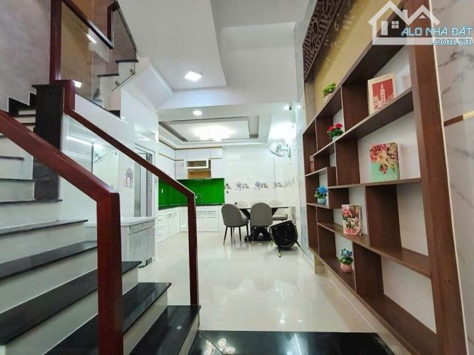 NHÀ 4 TẦNG - HẺM Ô TÔ - KHU PHÂN LÔ XÂY FULL 50 M2. - 2