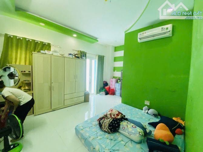 GẤP BÁN NHÀ XE TẢI CHẠY NGANG_NỞ HẬU CÁCH MẶT TIỀN LÊ VĂN LƯƠNG 20M CHỈ 5,99 TỎI - 2