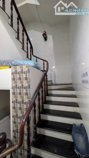 Bán nhà 911/...đường Quang Trung, phường 14, Gò Vấp, 64m2, 4 tầng, 5PN, 6WC, nhỉnh 6 tỷ - 2