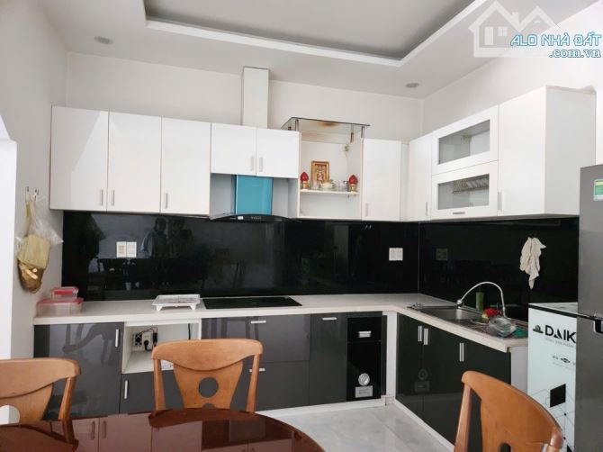🎉🎉💥💥NHÀ 3 TẦNG 3 MÊ BẦU NĂNG 6📌Vị trí: 👉 Cách biển 400m, - 2