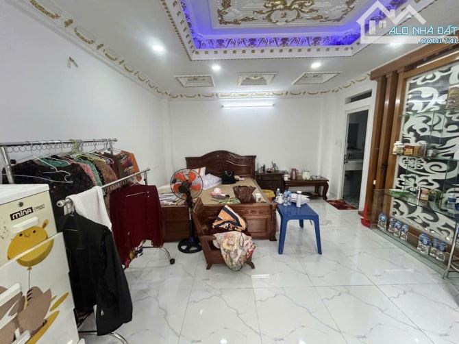 BÁN NHÀ ĐẸP LÔ GÓC – 5 TẦNG NGAY KHU TÊN LỬA - (6x16m) 6PN đường 10m - Chỉ :11.5 tỷ - shr - 2