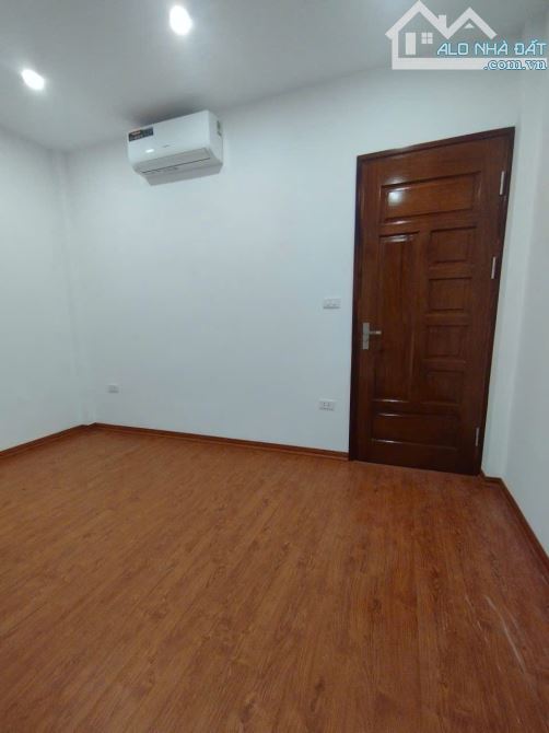 Bán Nhà Lê Trọng Tấn 33m² x 4 Tầng – Ngõ Nông, Ô Tô Đỗ Cửa, Giá 12.6 Tỷ Thanh Xuân - 2