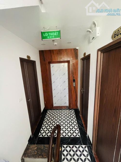 Bán nhà Mễ Trì Thượng Tòa Nhà Căn Hộ Dịch Vụ Ngõ Thông,Lô Góc,Ô Tô Gần Giá 21 tỷ - 2