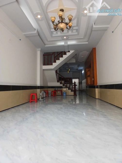 NHÀ 4 TẦNG BTCT MỚI TINH SANG TRỌNG, 96M2, 4PN, 4WC, HXH, GẦN CHỢ ĐÔNG QUANG, CHỈ 7,5 TỶ - 2