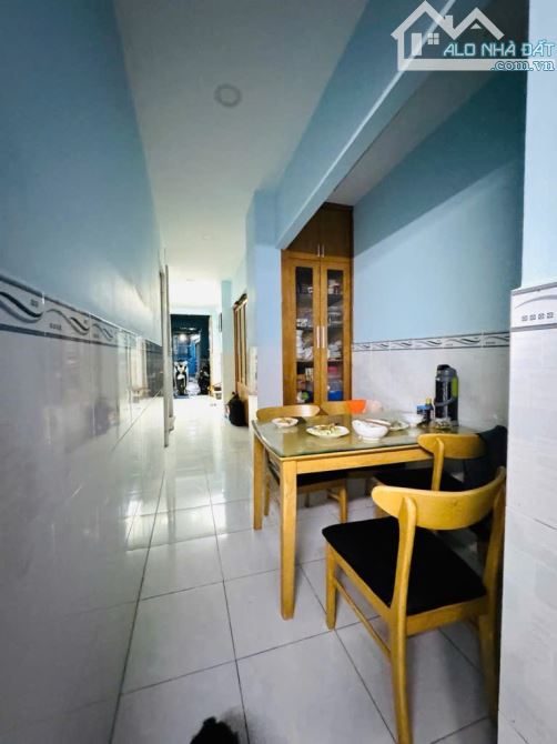 Nhà đẹp quận 4 - DT 62m - 3 phòng Khánh Hội - Sổ hồng Hoàn Công - 2