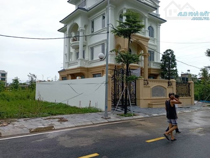Bán 3 Lô đất Biệt thự khu Nguyễn Công Trứ, tp Nam Định/ Khu VIP, hạ tầng hiện đại - 2