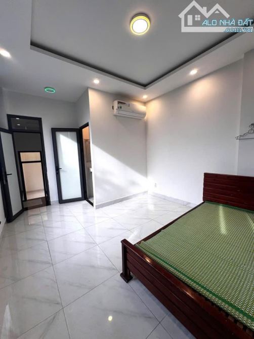 Chính chủ cần bán nhanh căn nhà 3 tầng lô góc kiệt.3m đường điện biên phủ - 2