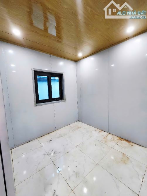 Bán nhà 3 tầng ngõ Văn Chương, 2.15 tỷ - 2