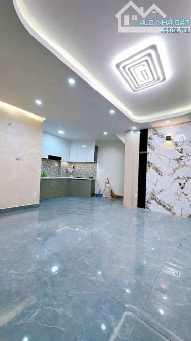 Nhà mới 2 tầng , Ngang 6 dài 7 , Hẻm 2.5m , Tôn Đản Chỉ 4.7 tỷ - 2
