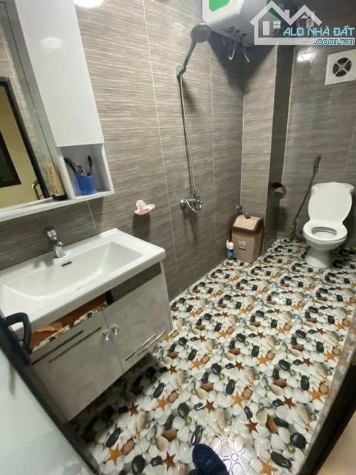 Cho thuê nhà ngõ 53 Đông Ngạc, Bắc Từ Liêm, Hà Nội. Dt 40m x 4 tầng, giá 10tr - 2