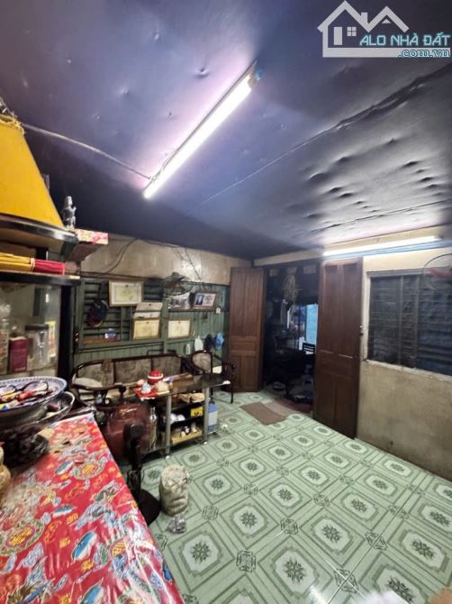 Nhà cũ Quận 4, ngang 8m dài 14m, Tôn Thất Thuyết sổ hồng riêng - 2