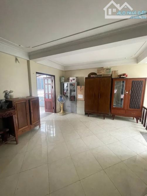 BÁN GẤP  NHÀ RIÊNG VỊ TRÍ ĐẸP  PHƯỜNG DƯƠNG NỘI , Ô TÔ ĐỖ CỬA , 68M2 , 8.5 TỶ. - 3