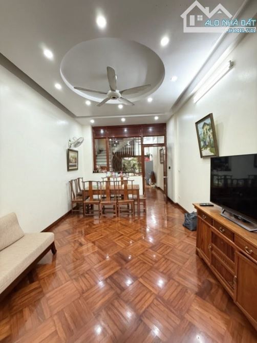 BÁN NHÀ HOÀNG HOA THÁM, VỊ TRÍ ĐẸP, ĐỦ CÔNG NĂNG, GẦN OTO, 50M2 x 5T, 9.5 TỶ - 4