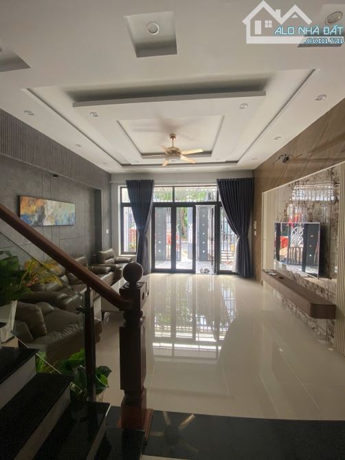 🔥 BÁN NHÀ MẶT TIỀN ĐẶNG HUY TÁ, GẦN BIỂN NGUYỄN TẤT THÀNH - 3