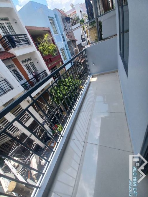 🏡BÁN NHÀ LÊ VĂN SỸ 3 TẦNG 4X14M Ô TÔ NGỦ NHÀ - 8.9 TỶ - 3