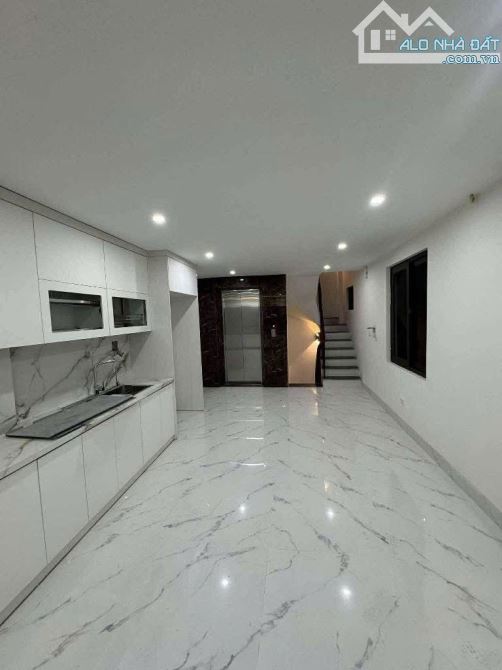 Chủ cần B.án gấp_TÂY MỖ_lô góc, ô tô cách 1 nhà, 36m2, 6 tầng, thang máy, sát bãi ô tô - 3