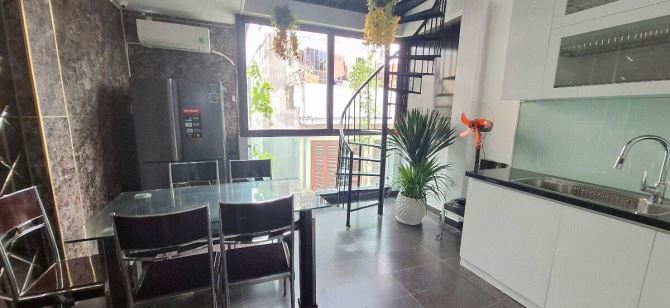Bán nhà phân lô 60m ra mặt phố Nguyễn Chí Thanh ô tô vào nhà 5 tầng 45m2 mới tinh KD tốt - 3