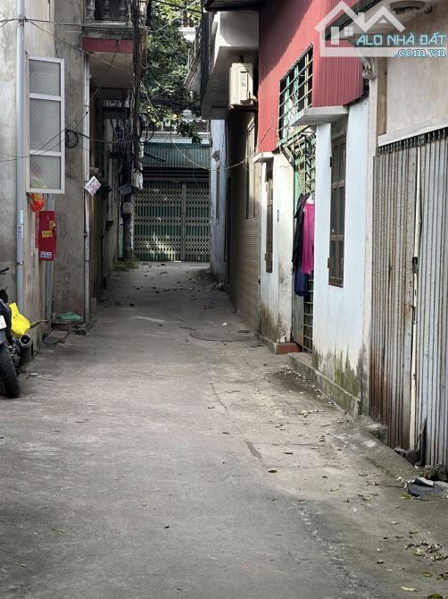 NHÀ C4 ĐÔNG MỸ ÔT 7C VÀO NHÀ 20M RA ĐƯỜNG NHỰA ĐÔNG MỸ ,54M GIÁ CHỈ 5,9 TỶ - 3