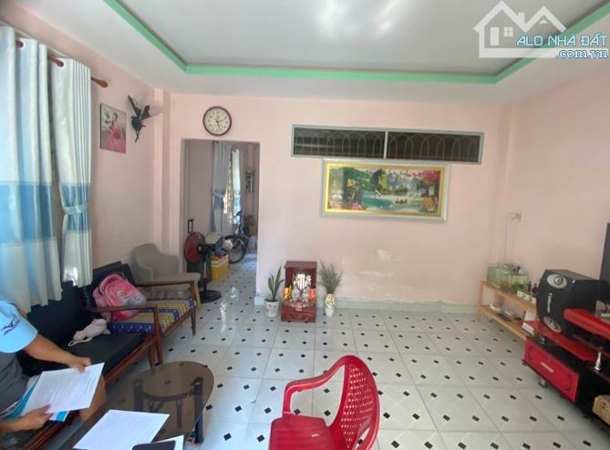 bán nhà trung tâm quận 8, đường lương văn can, 6.3x29m, ô tô đỗ cửa - 3