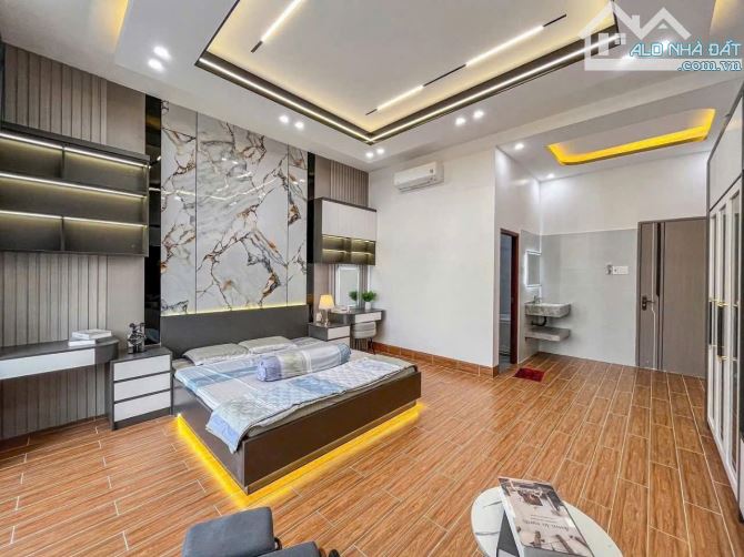 Giá full 2,2 tỷ - nhà mới 1 tầng 100m2 - đường rộng 7m - nội thất đầy đủ - Thủ Dầu Một - 3
