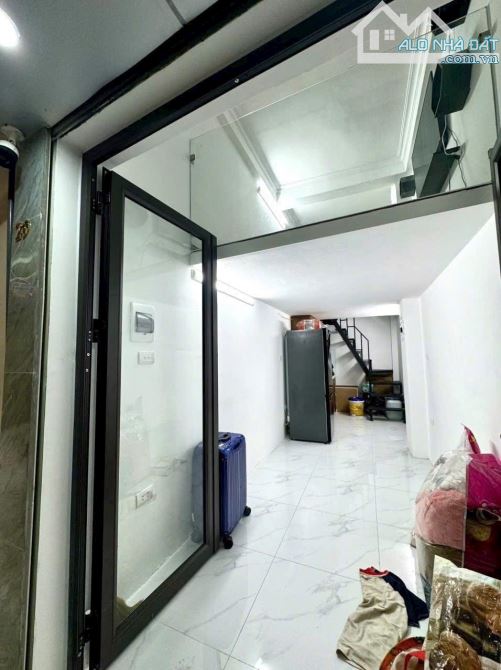 Cần bán gấp nhà phố Ngô Sỹ Liên 18m   5 tầng 3mt  3.65 Tỷ Đống Đa - 3