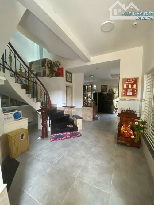 Giảm 10 tỷ căn biệt thự khu compound ngay trục Trần Não Q.2 - 10x30m 4 tầng giá về 58 tỷ. - 3