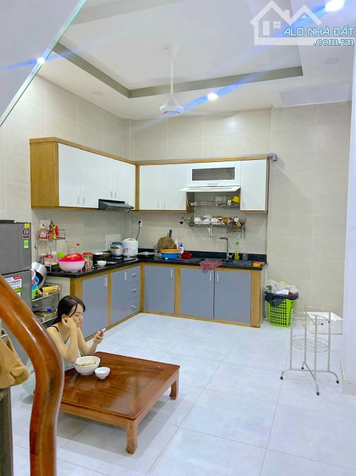 Nhà mới xây Đinh Bộ Lĩnh 4x18 2Lầu .Pkhách.4Pn.5wc.Tốt ở .KD Online - 3