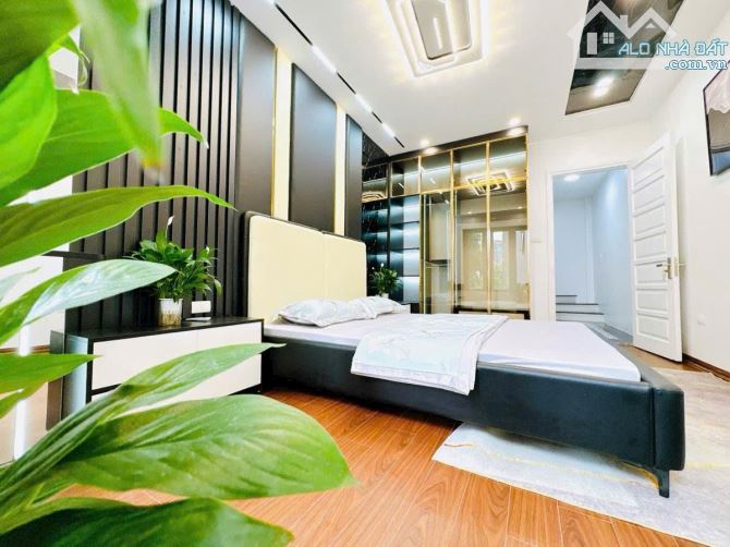 CHỈ 7 TỶ CÓ NHÀ VÕ CHÍ CÔNG CẦU GIẤY 35m2x5T,Mt3.8m50M RA MẶT PHỐ FULL NỘI THẤT SỔ HOA HẬU - 3
