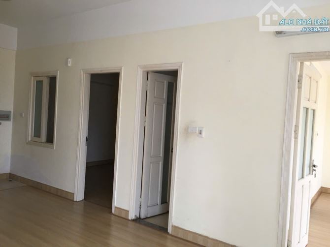 Cần bán căn hộ 95m2 chung cư N105 Nguyễn Phong Sắc - 3