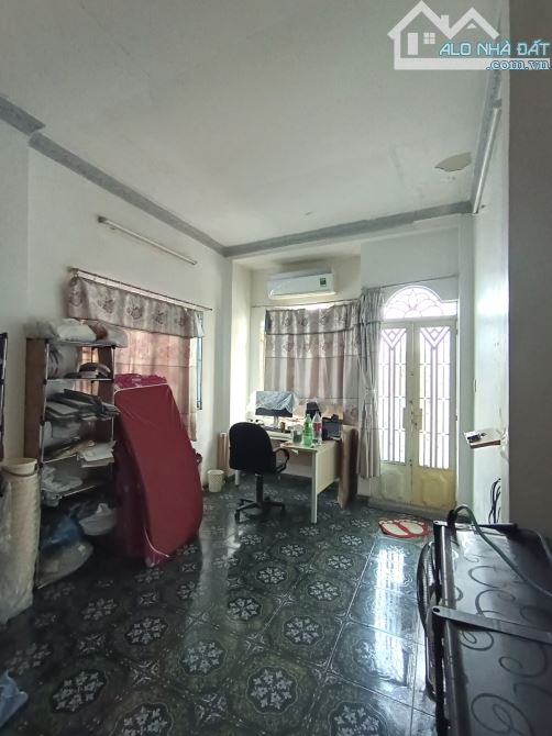 Bán nhà quận 6 - Nhà nở hậu - Hai mặt hẻm xe hơi đổ cửa - Lô góc 5,7 tỷ - 3