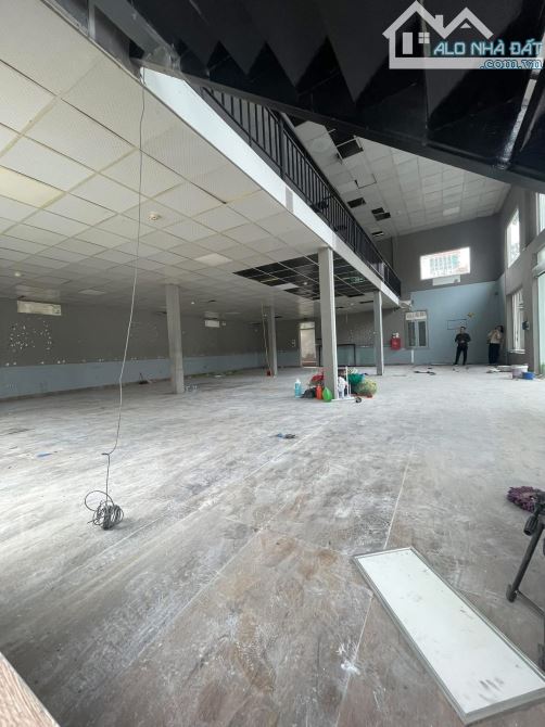 Cho thuê kho xưởng 250m2 2 tầng Sài đồng, điện 3 pha - 3
