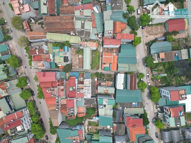 Bán đất Trâu Quỳ/Gia Lâm 43m2 mtien 4m đường nhựa oto thông Ngô Xuân Quảng,khu 31ha - 3